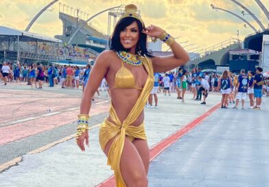 Alane Pereira comemora 10 anos como Musa da Unidos de Vila Maria