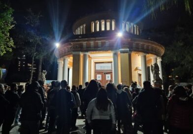 Cemitério da Consolação recebe atividade do evento Pint of Science