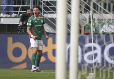Palmeiras faz 3 x 0 e abre grande vantagem na Copa do Brasil